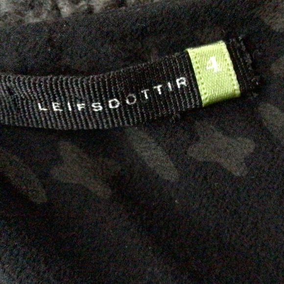 Beautiful Leifsdottir silk dress- size 4, worn once- bought at Anthropologie - Picture 9 of 9